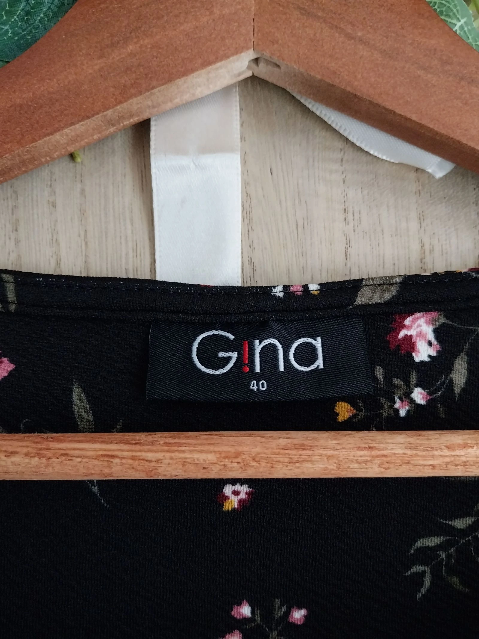 Vestido de media temporada negro con pequeñas flores Gina Talla 38 – photo 7